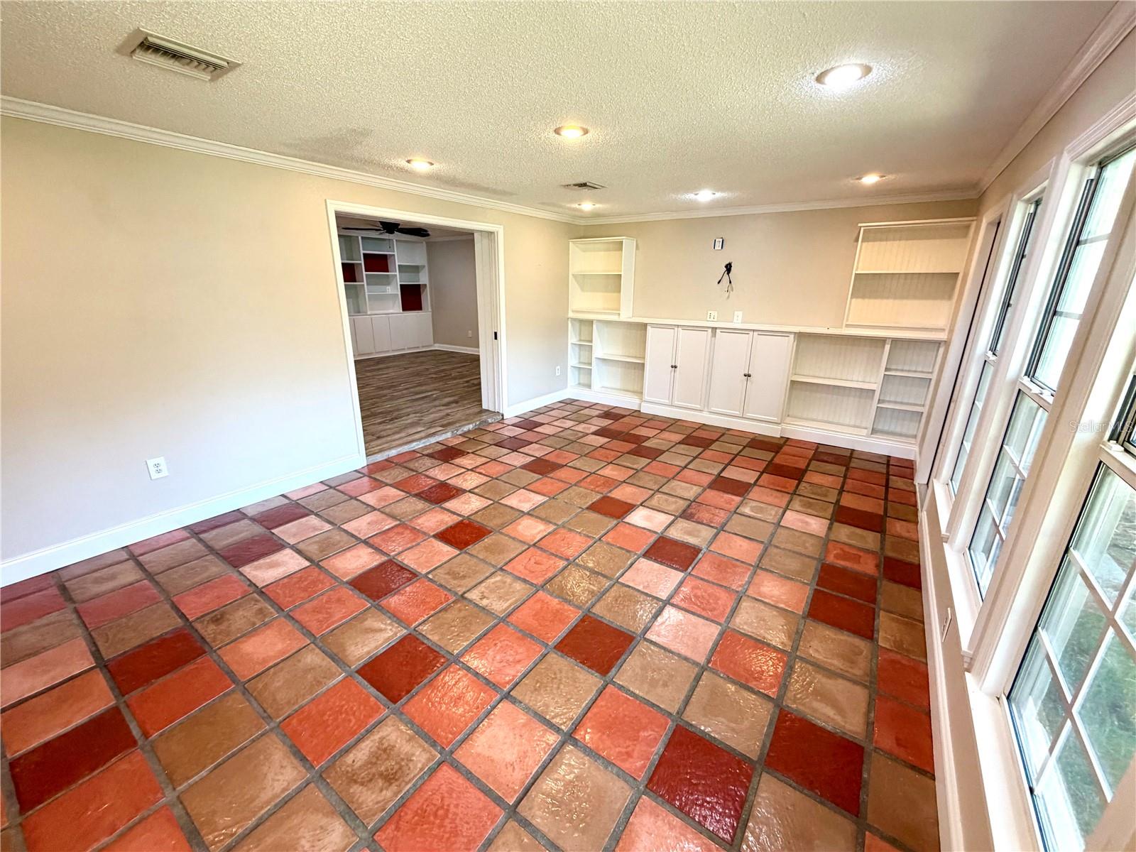 6322 Oak Sq E Property Photo 56