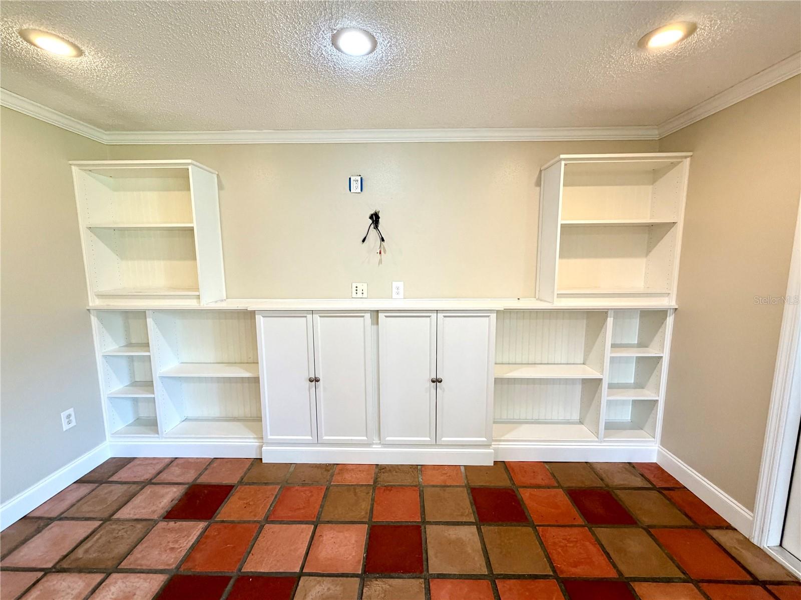 6322 Oak Sq E Property Photo 60