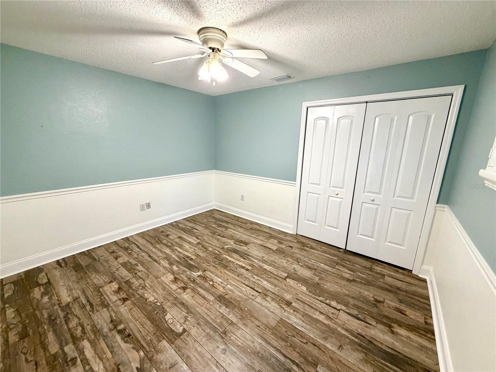 6322 Oak Sq E Property Photo 64