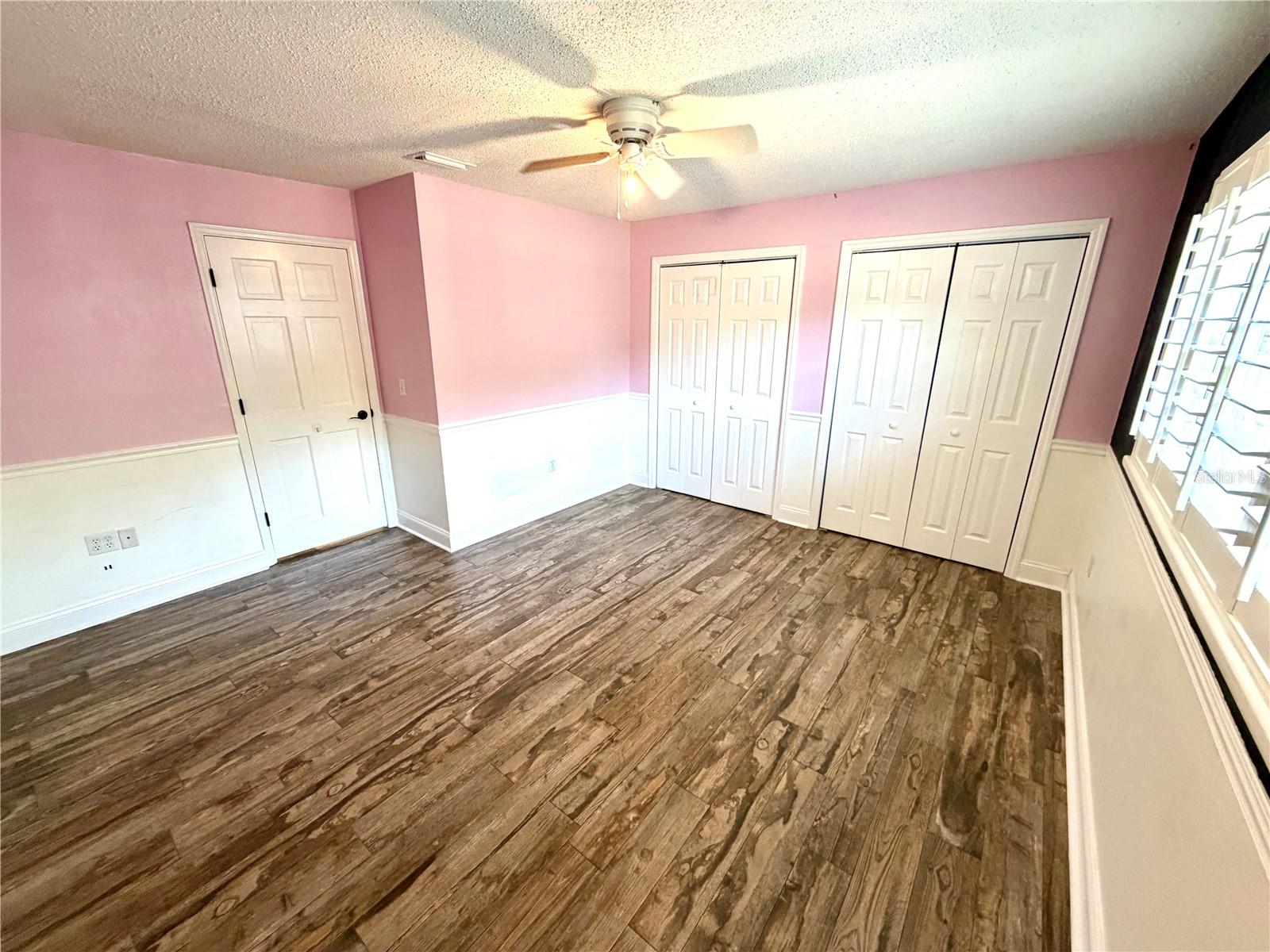 6322 Oak Sq E Property Photo 66