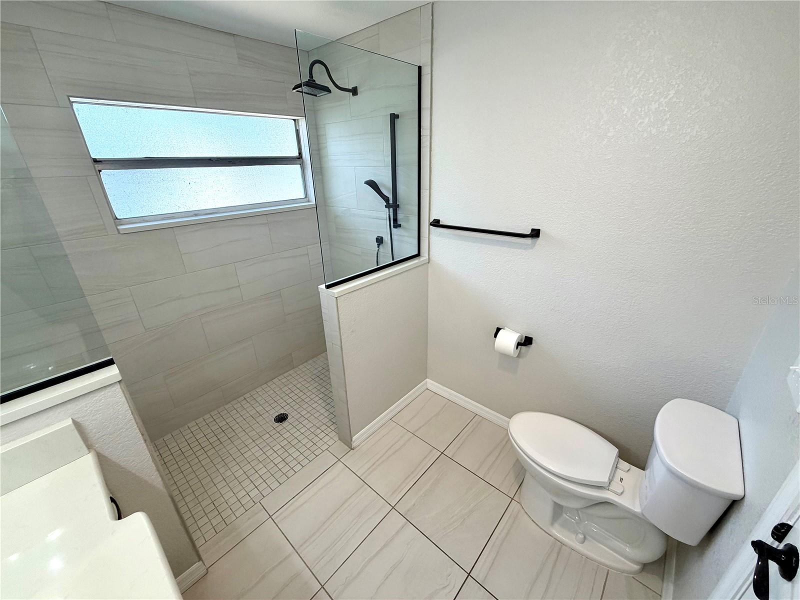 6322 Oak Sq E Property Photo 69