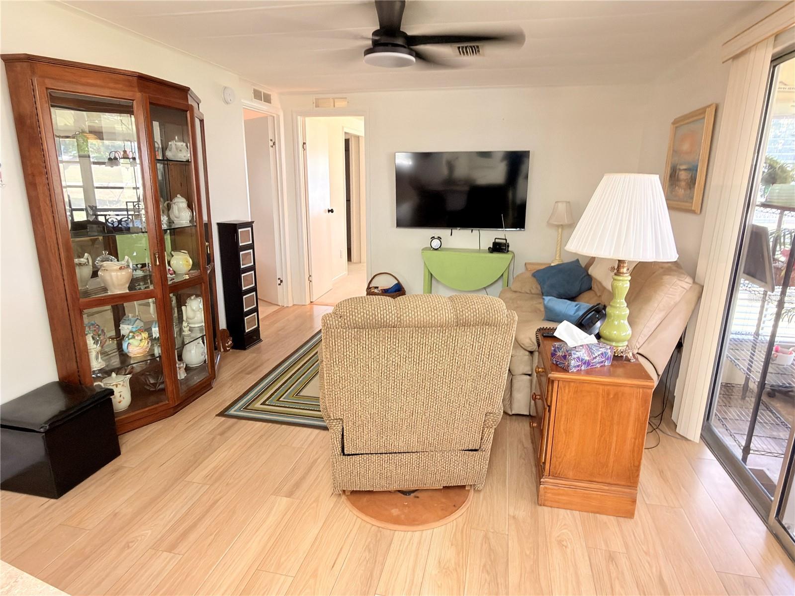2202 Bahama Rd W Property Photo 12