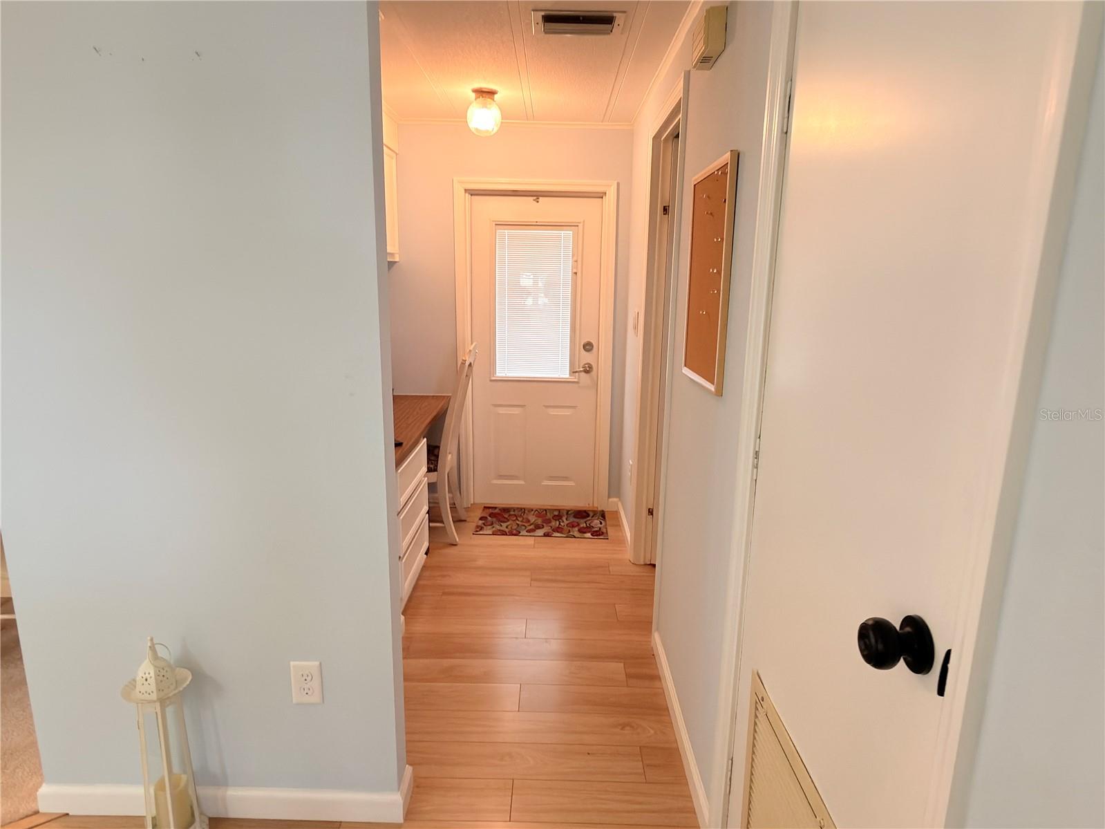 2202 Bahama Rd W Property Photo 14