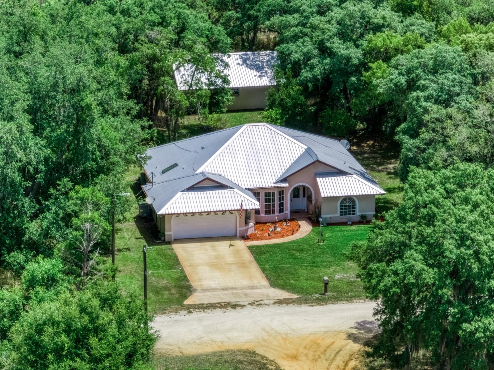 2278 N Alexander Rd Property Photo 1