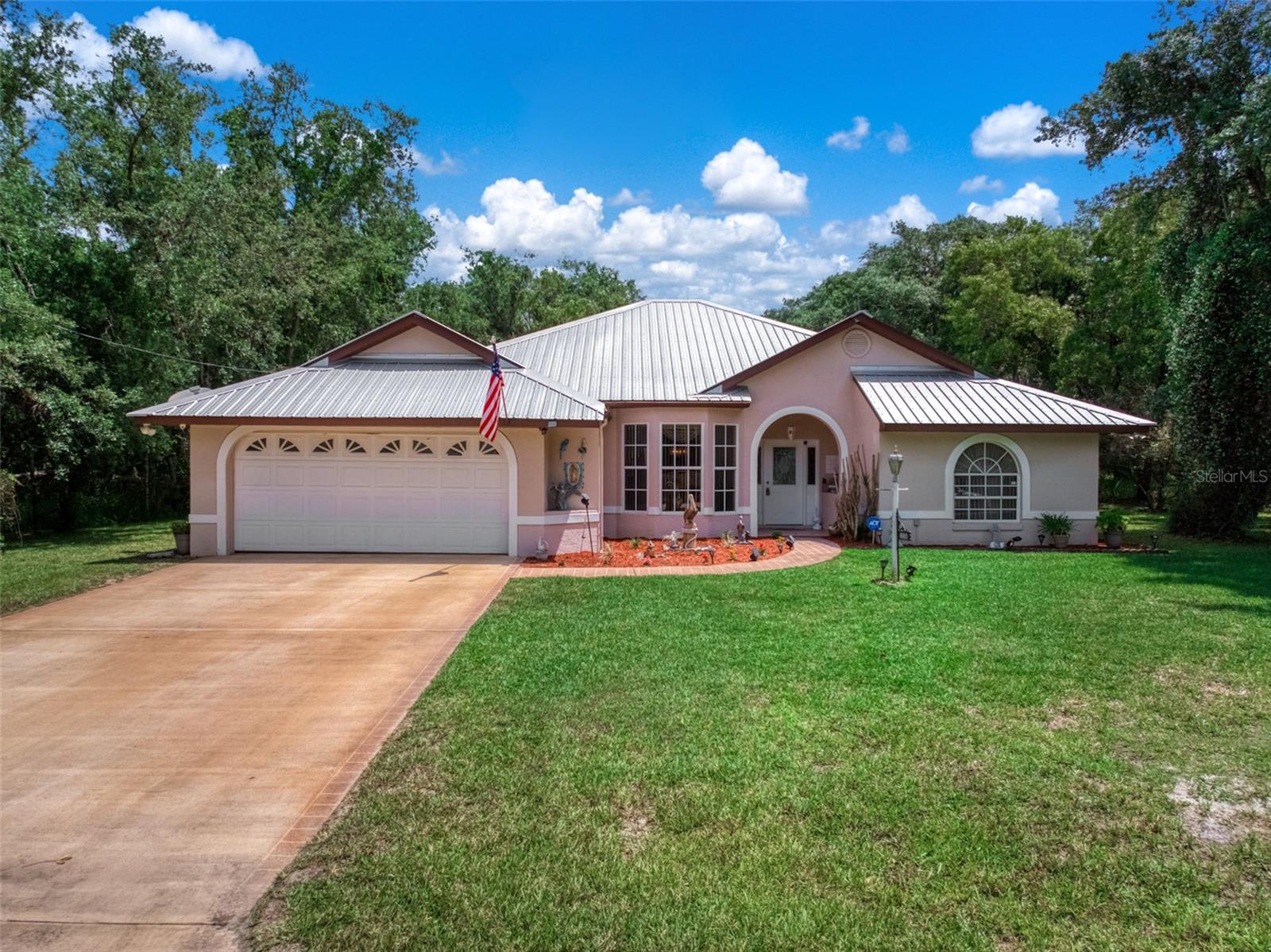 2278 N Alexander Rd Property Photo 4