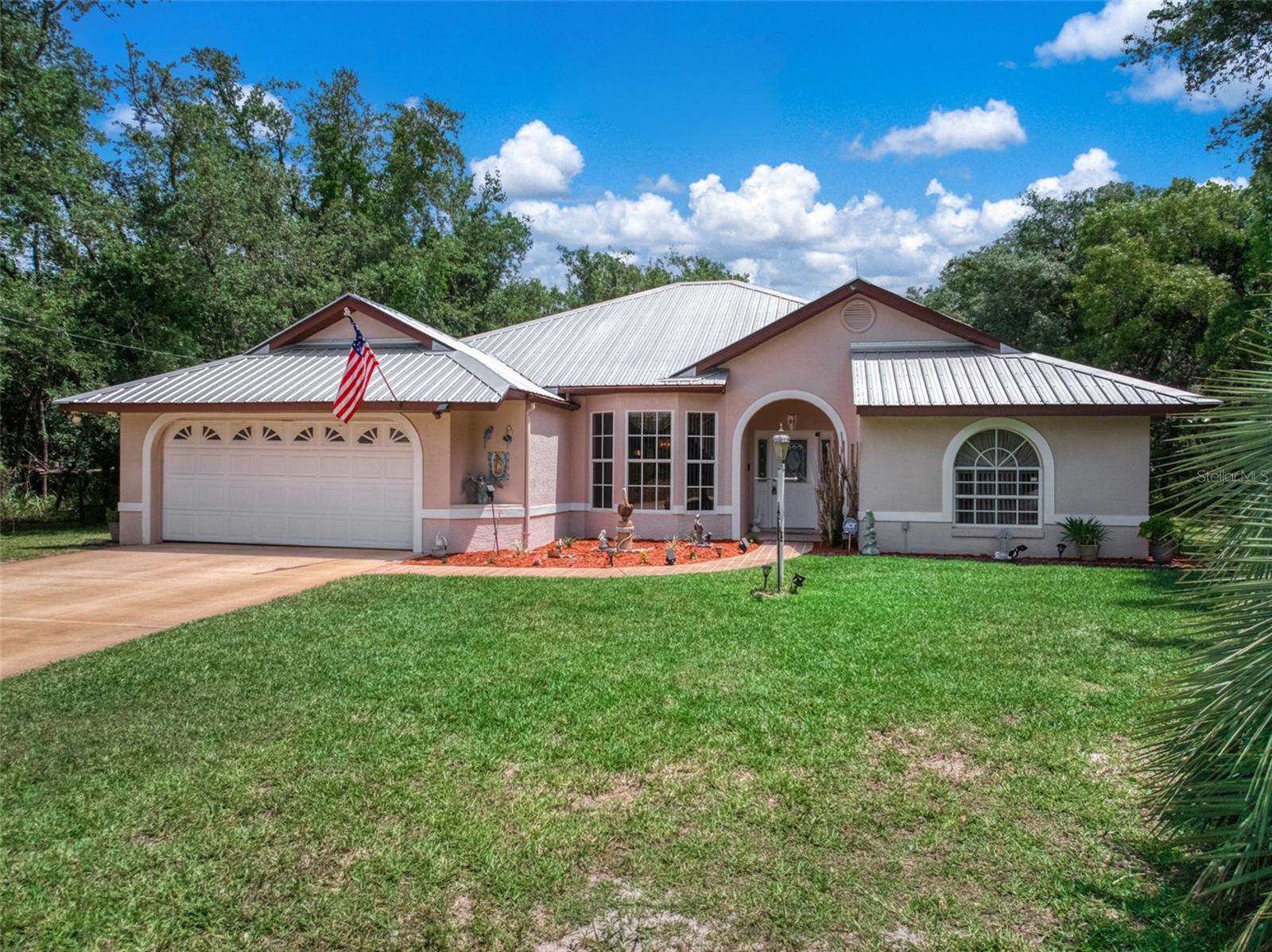 2278 N Alexander Rd Property Photo 5