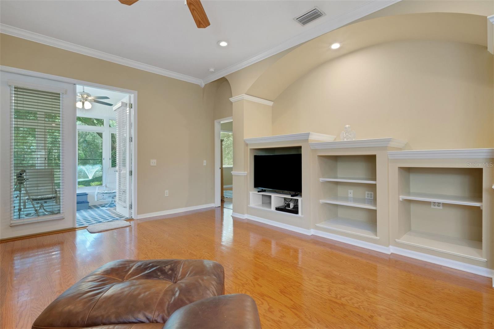 6560 Lake Clark Dr Property Photo 12