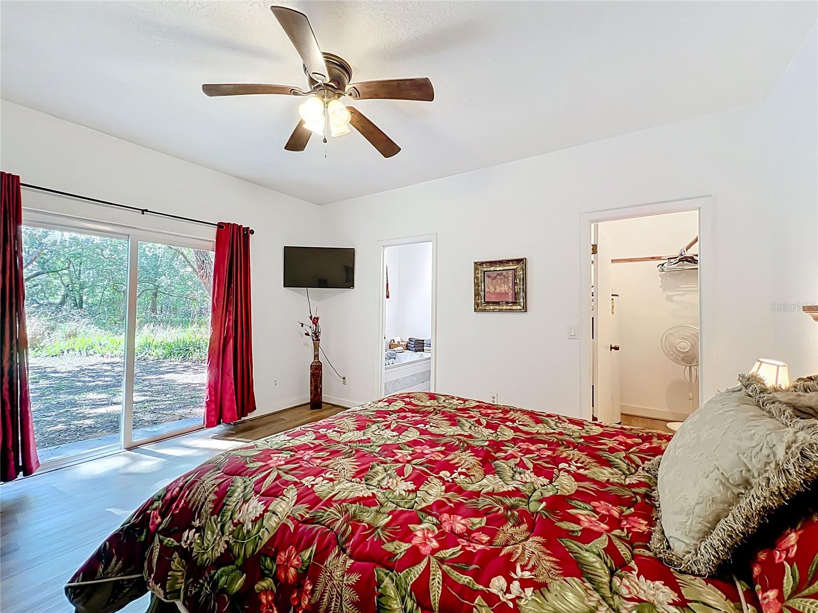 1338 Saint Nicholas Ave Property Photo 23