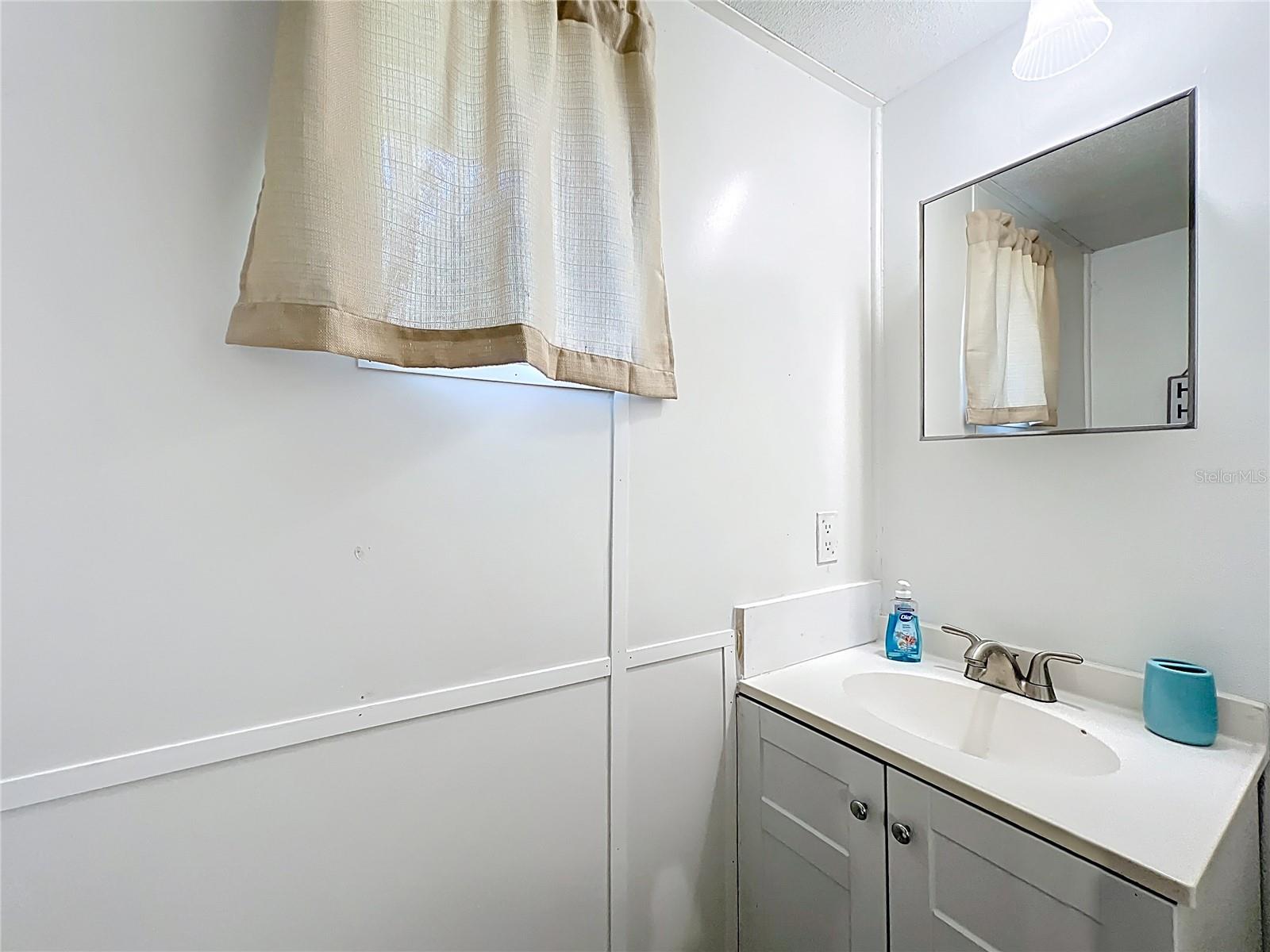 1338 Saint Nicholas Ave Property Photo 35