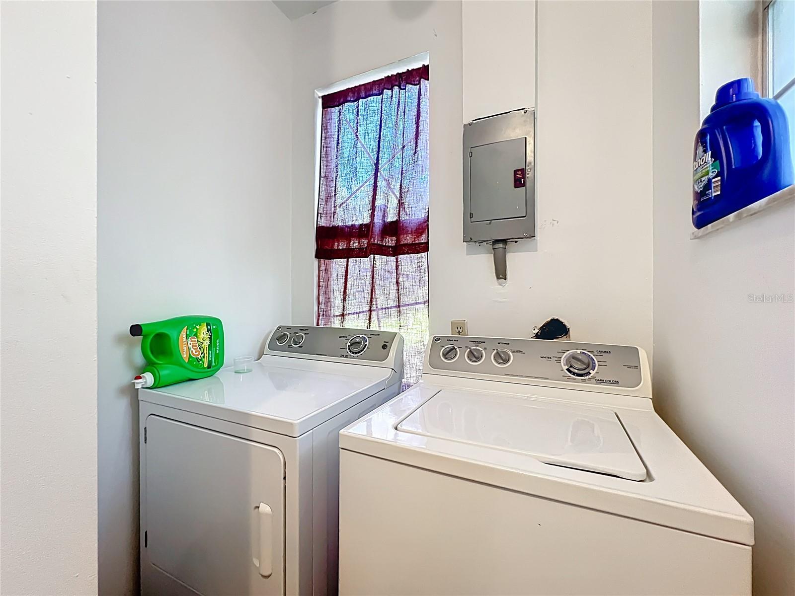 1338 Saint Nicholas Ave Property Photo 36