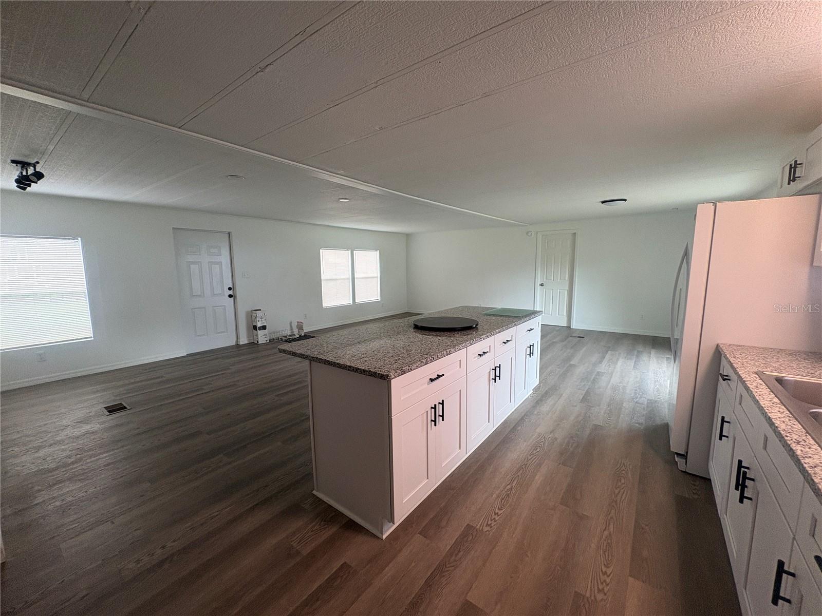 3923 Ward Rd Property Photo 13