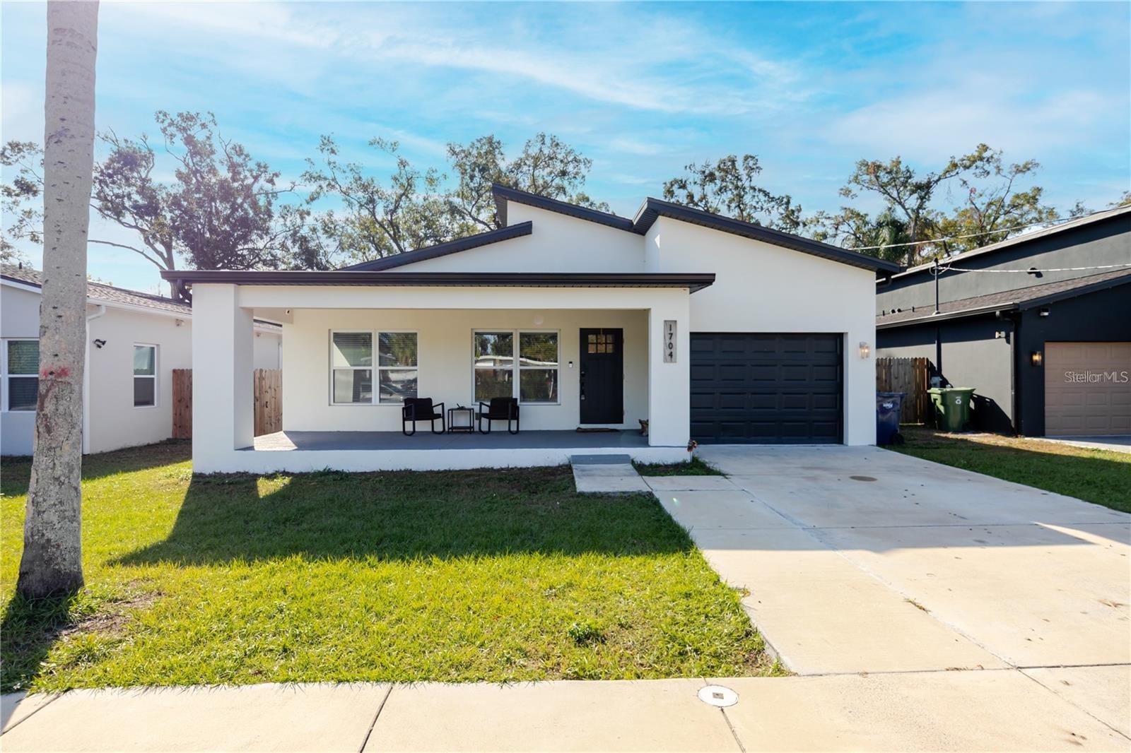 1704 W HANNA AVE