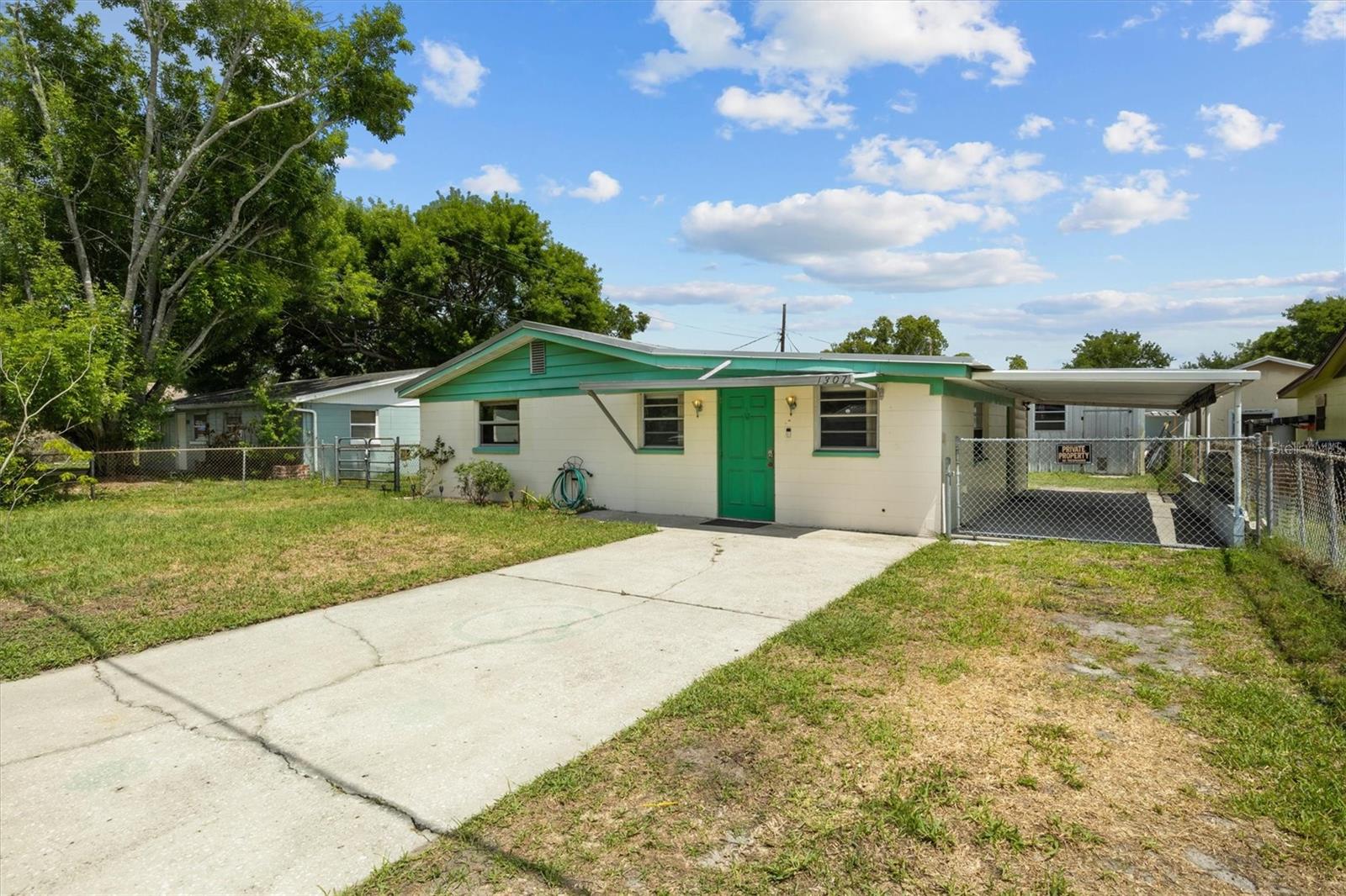 1307 Mayflower Dr Property Photo 3