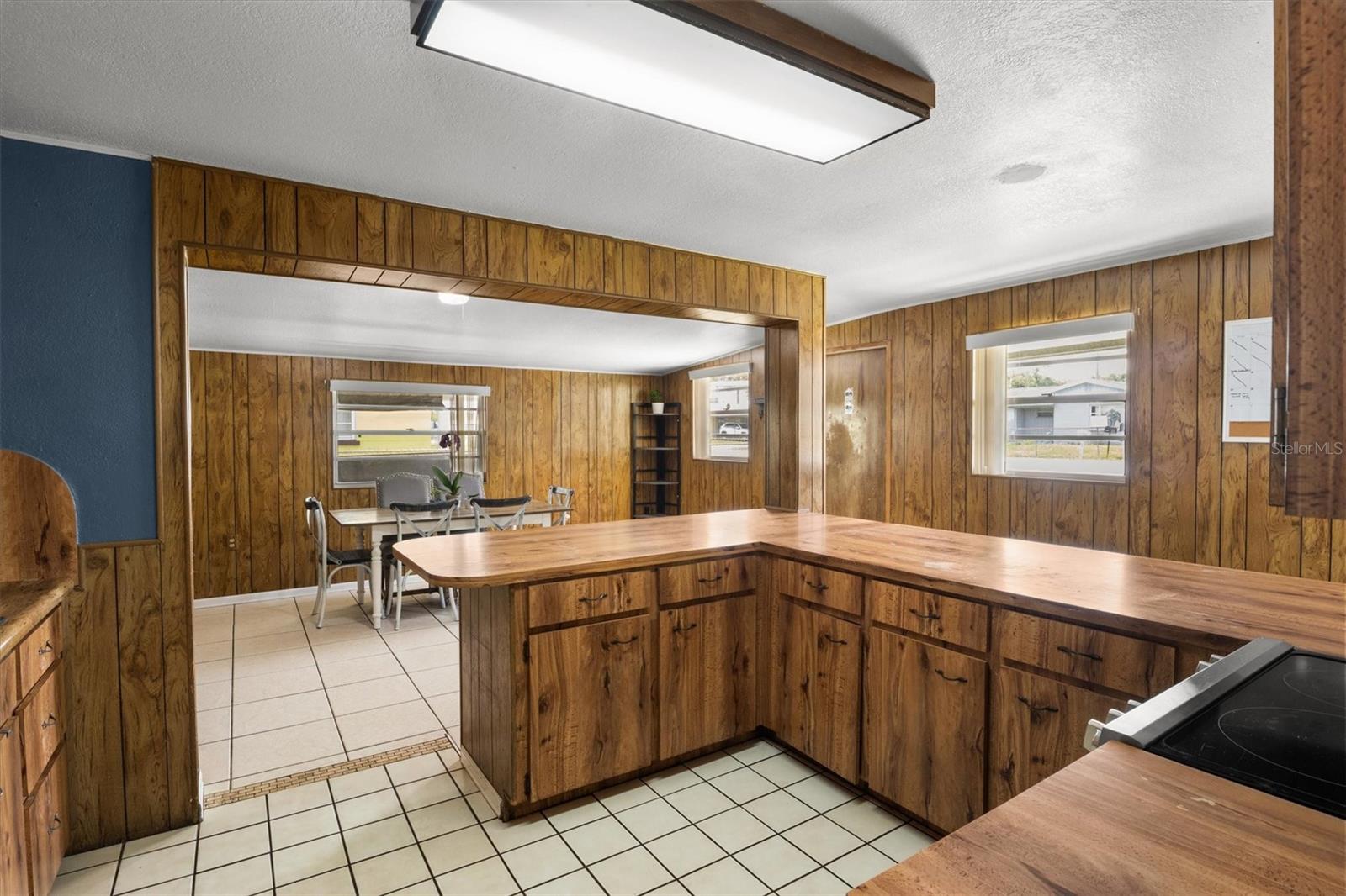1307 Mayflower Dr Property Photo 9