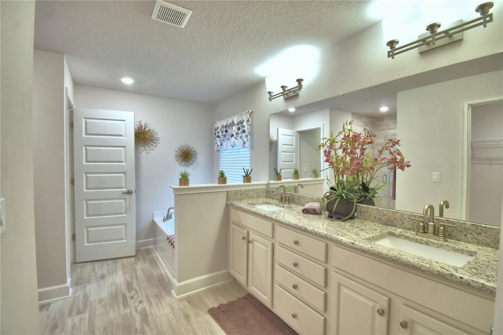 4970 Tennessee Lake Dr Property Photo 42