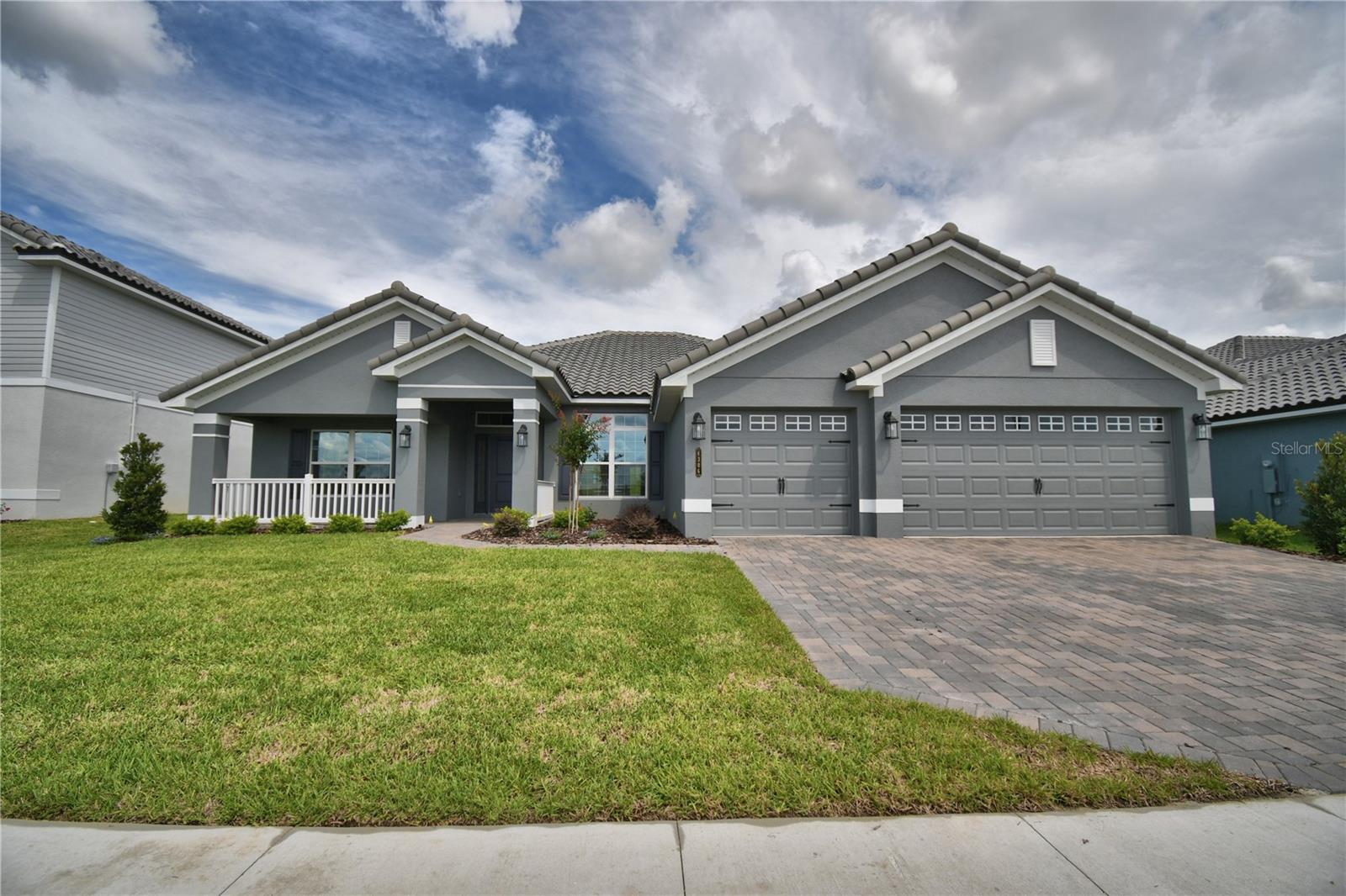 5421 Waterside Dr Property Photo 1