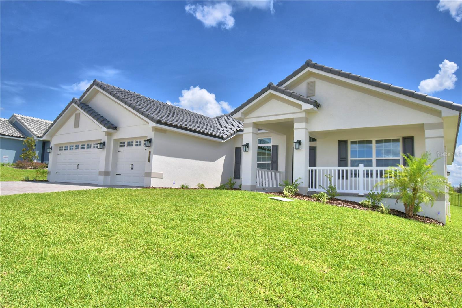 5421 Waterside Dr Property Photo 3