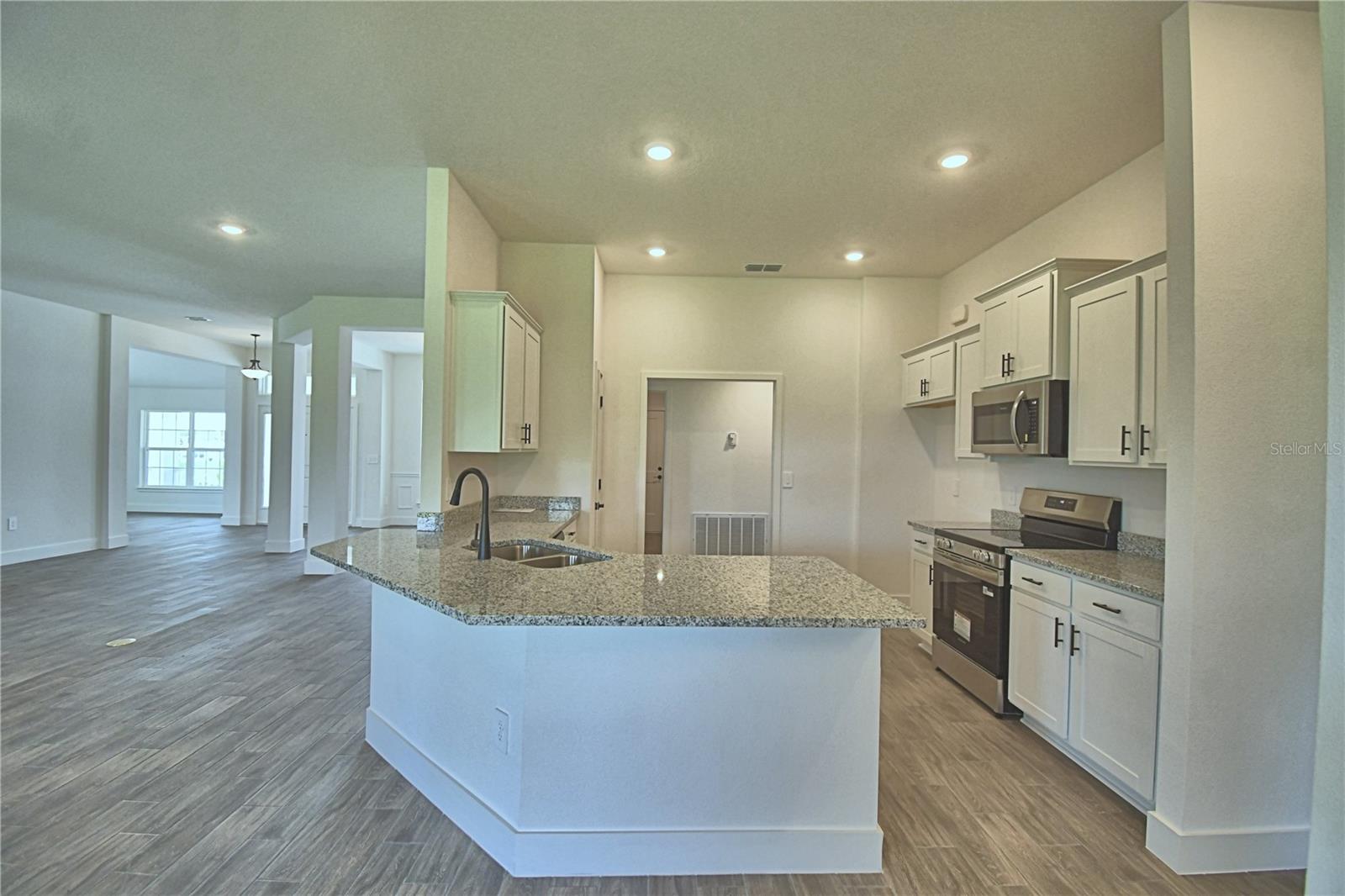 5421 Waterside Dr Property Photo 16