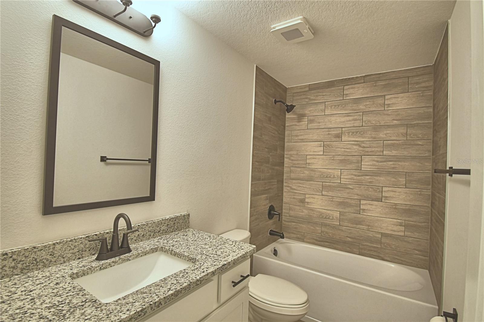 5421 Waterside Dr Property Photo 24