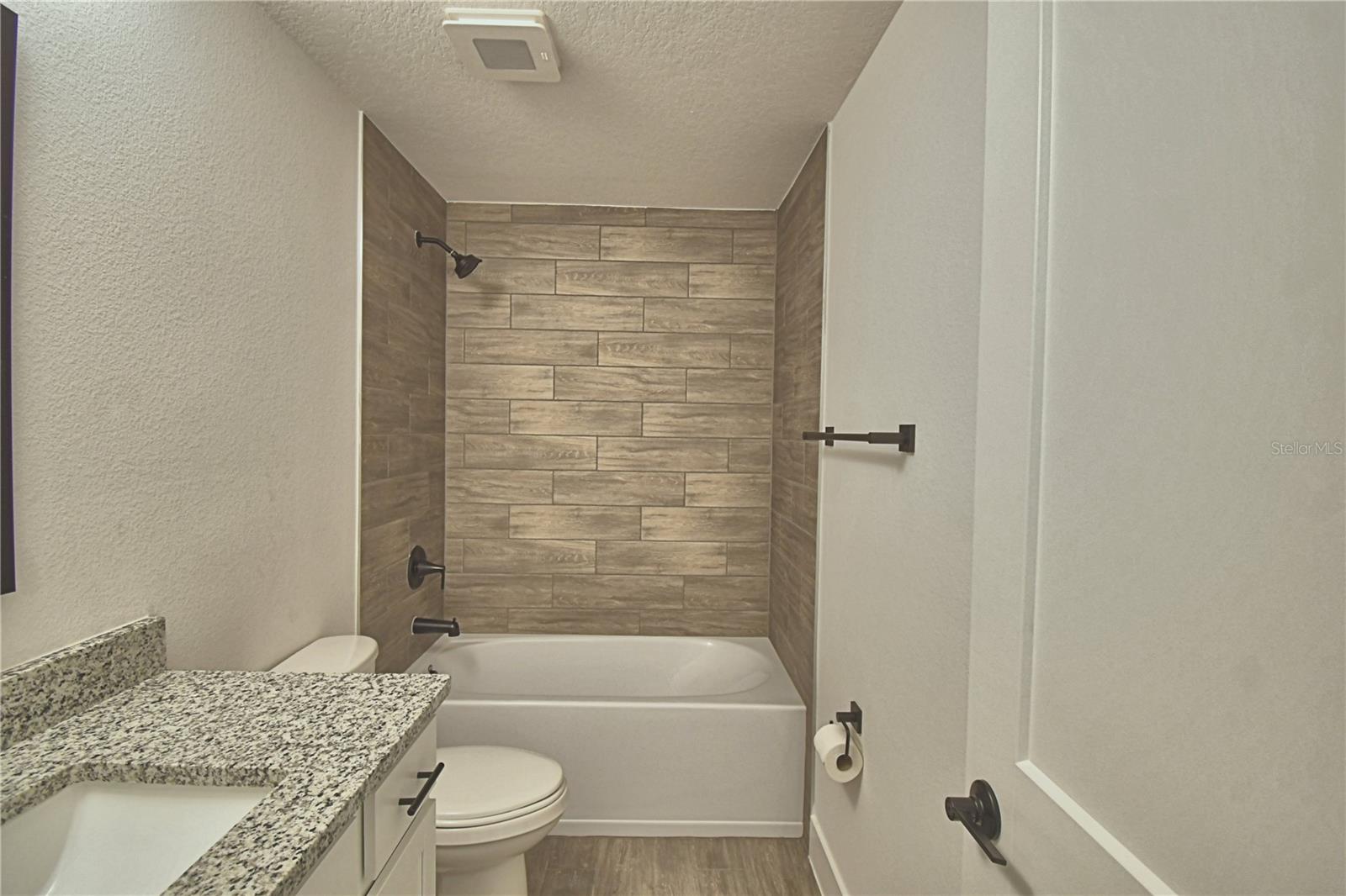 5421 Waterside Dr Property Photo 25