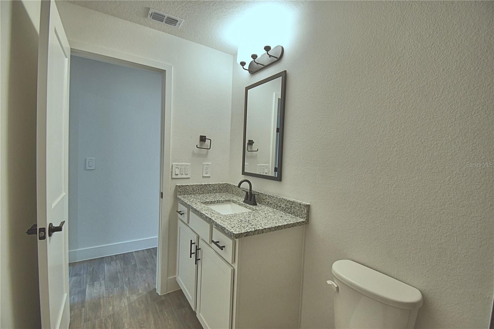 5421 Waterside Dr Property Photo 26