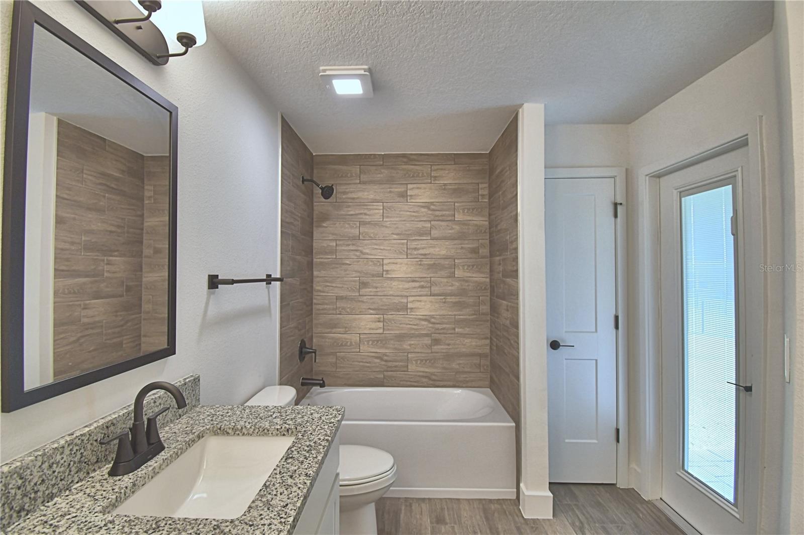 5421 Waterside Dr Property Photo 30