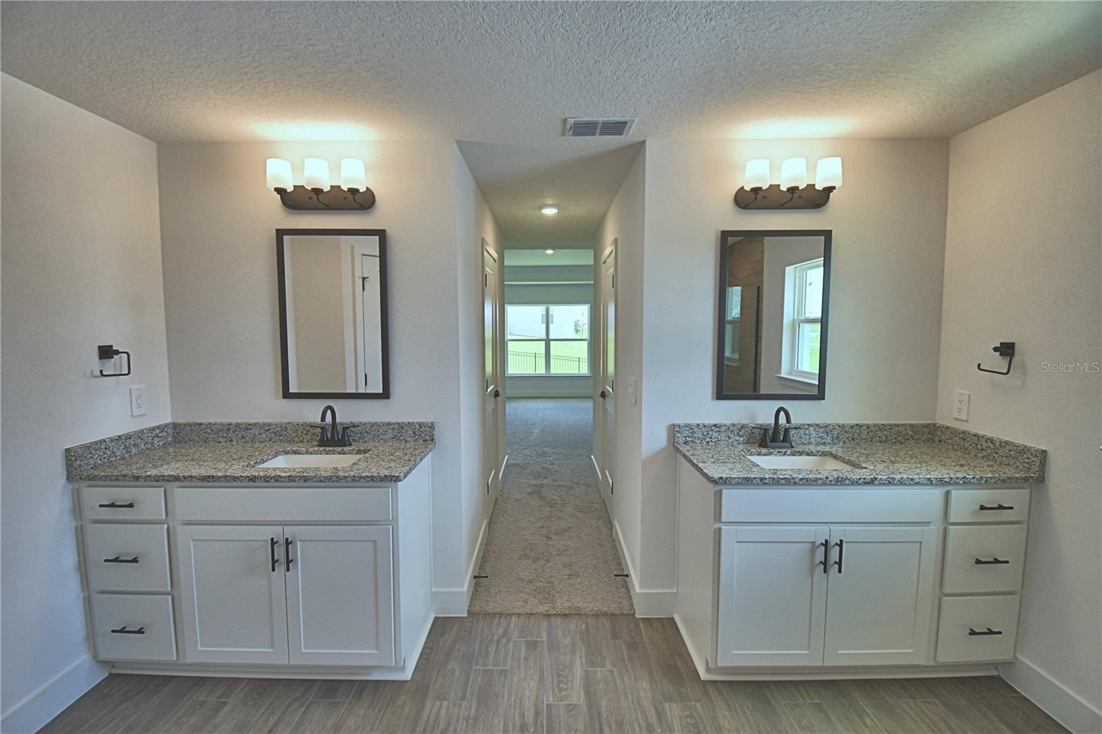 5421 Waterside Dr Property Photo 43