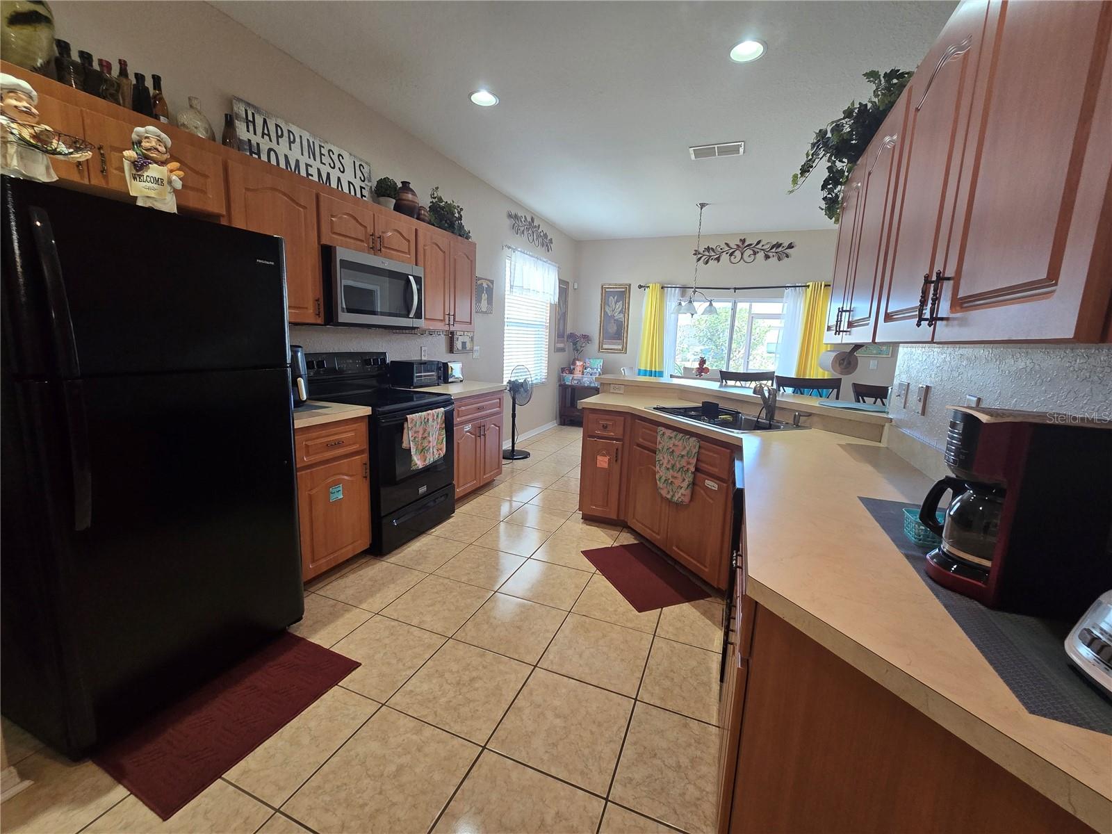 219 Cloverdale Rd Property Photo 8