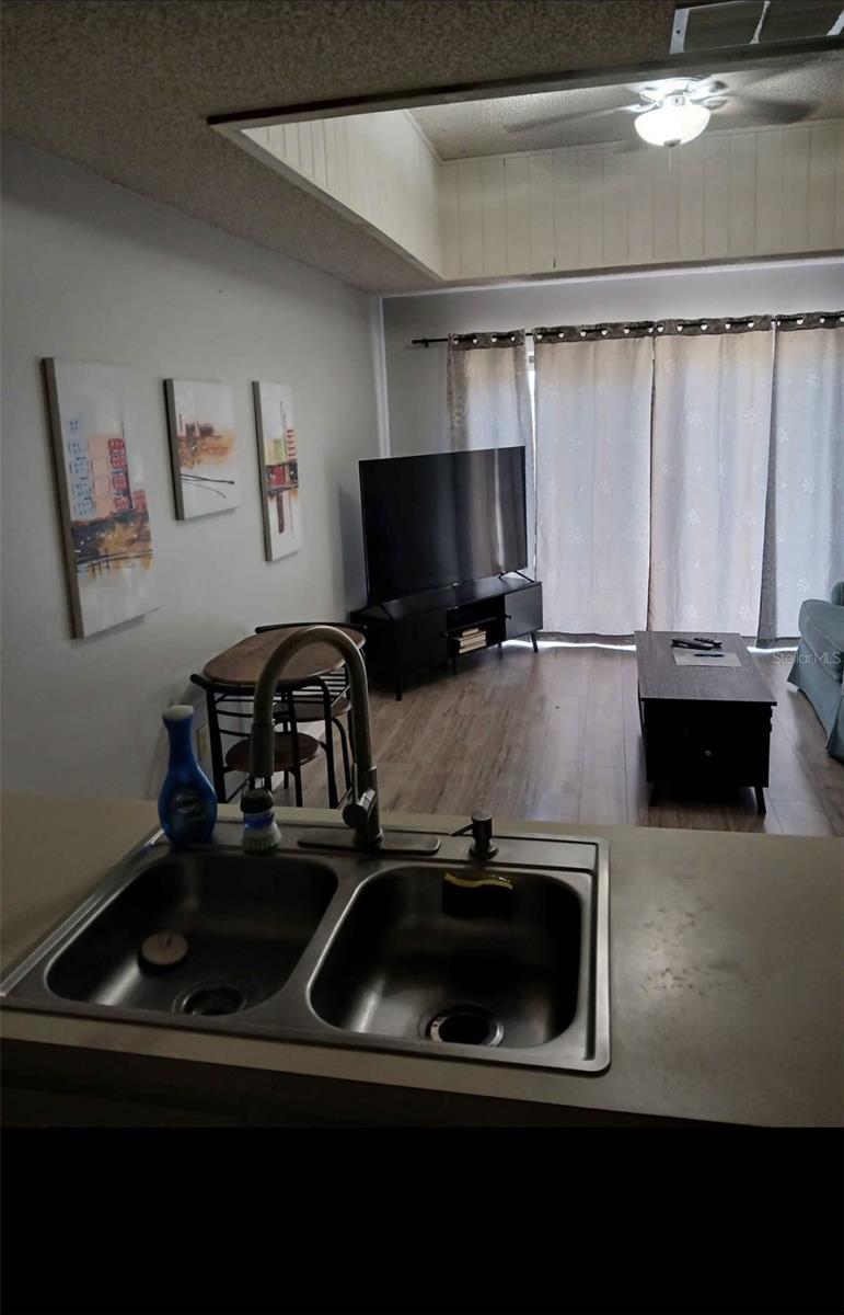 6118 Topher Trl #6118 Property Photo 4