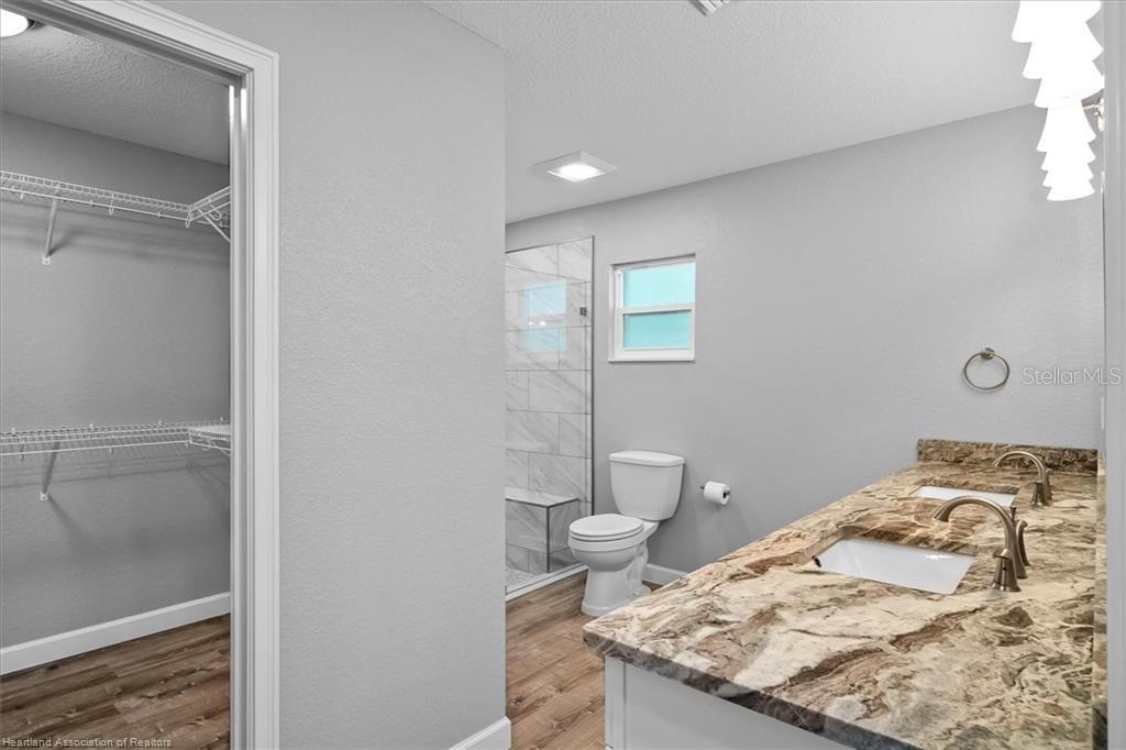 203 Boyer St Property Photo 41