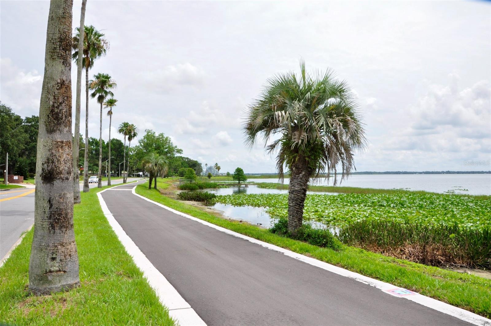 1600 W Lake Parker Dr #b4 Property Photo 30