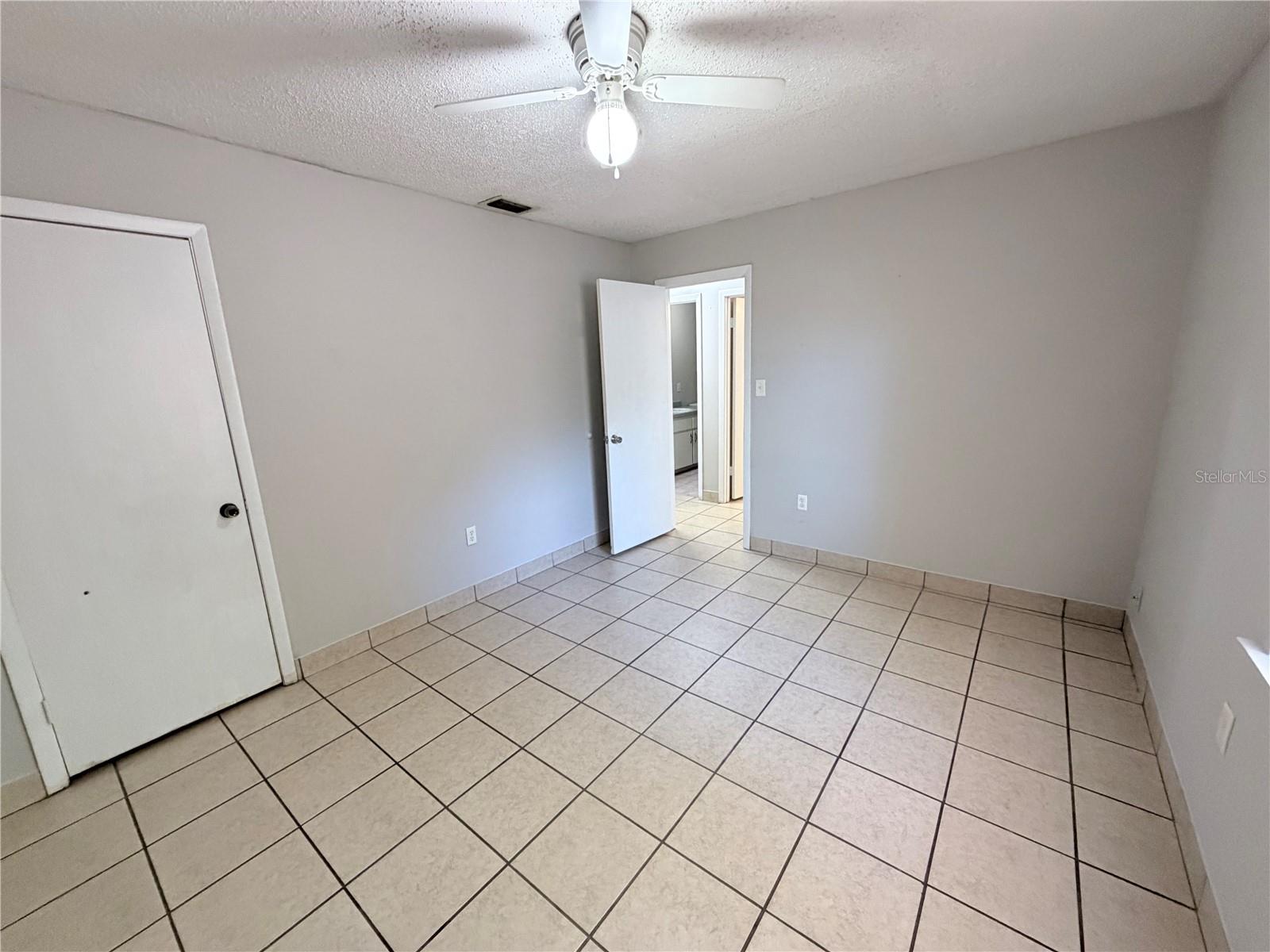 670 Garden St Property Photo 12