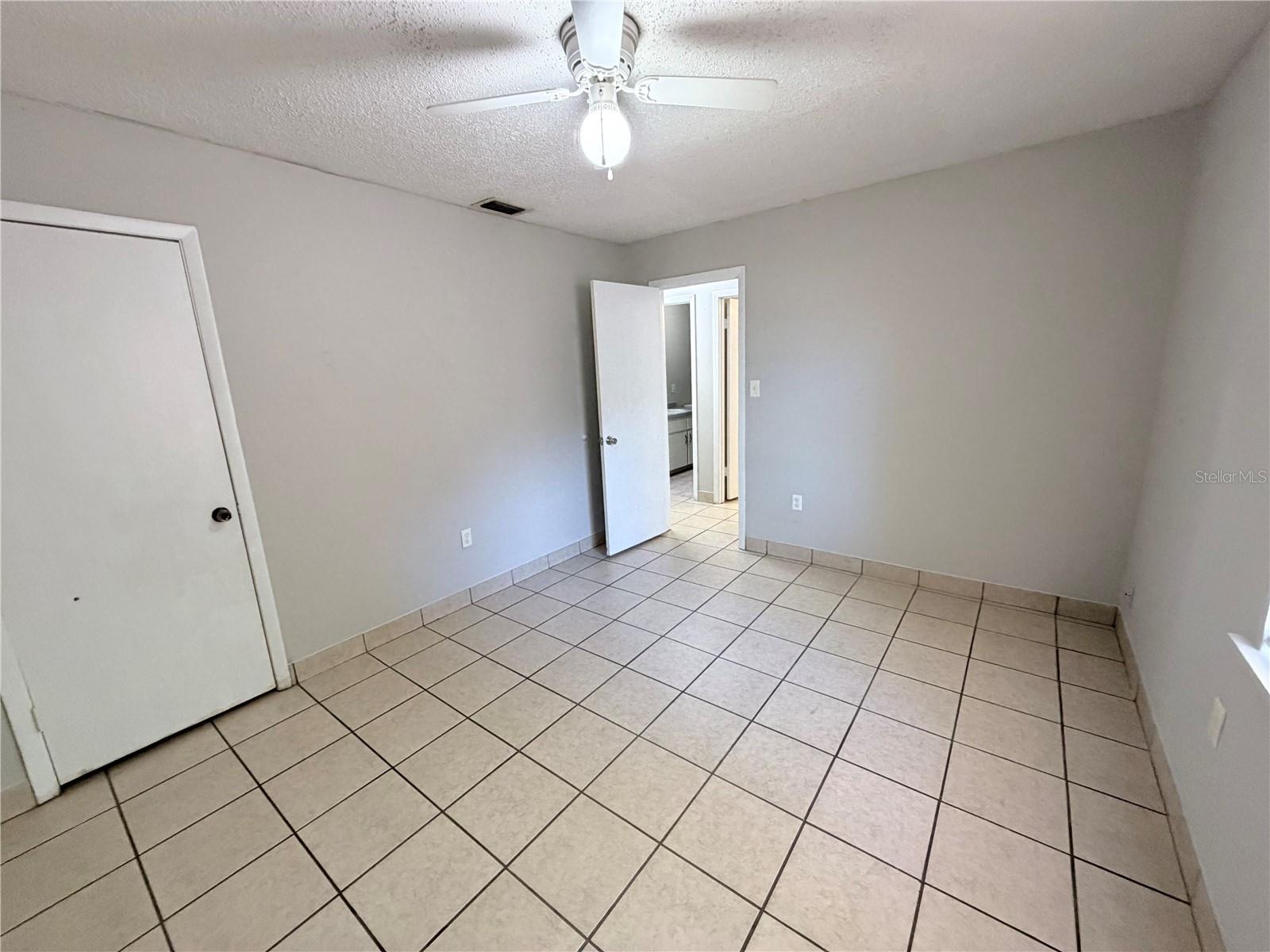 670 Garden St Property Photo 13