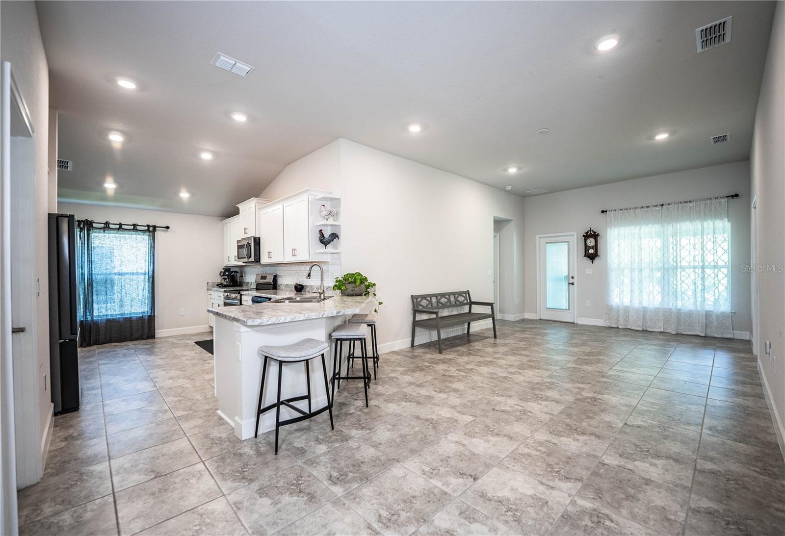 292 Krenson Bay Loop Property Photo 13