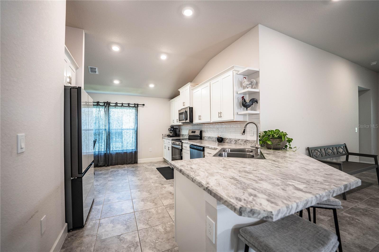 292 Krenson Bay Loop Property Photo 14