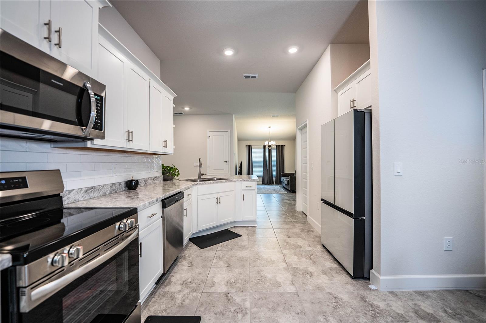 292 Krenson Bay Loop Property Photo 18