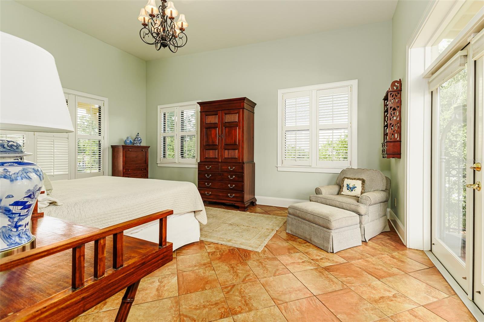 327 Miramar Rd Property Photo 25