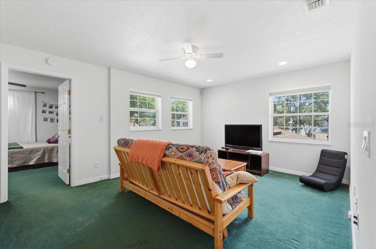 1503 Auburn Oaks Blvd Property Photo 15