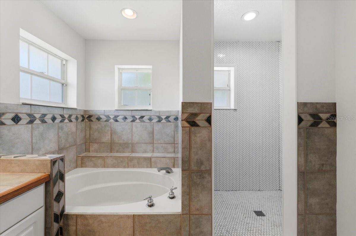 1503 Auburn Oaks Blvd Property Photo 28