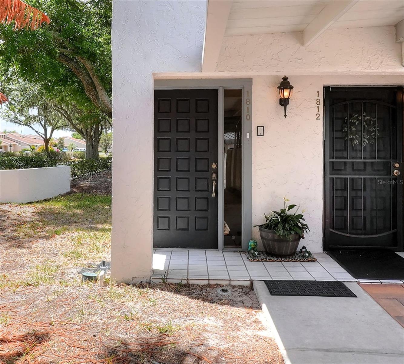 1810 Village Ct Property Photo 1