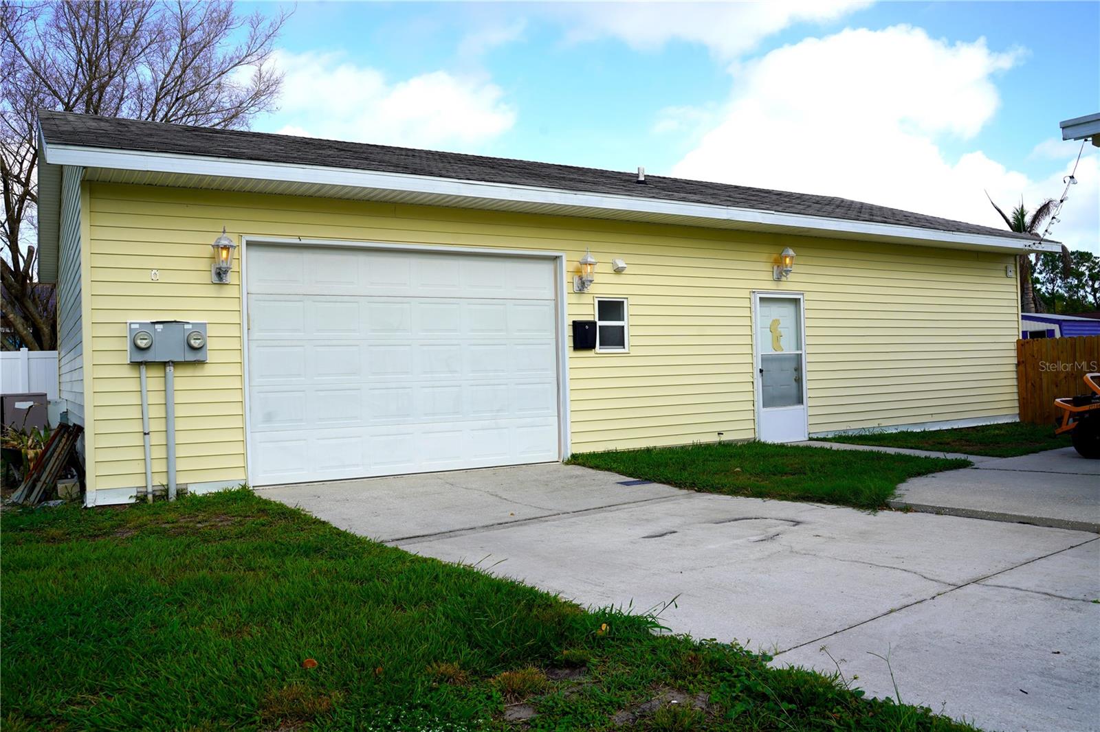 5747 Lake Fox Dr E Property Photo 51