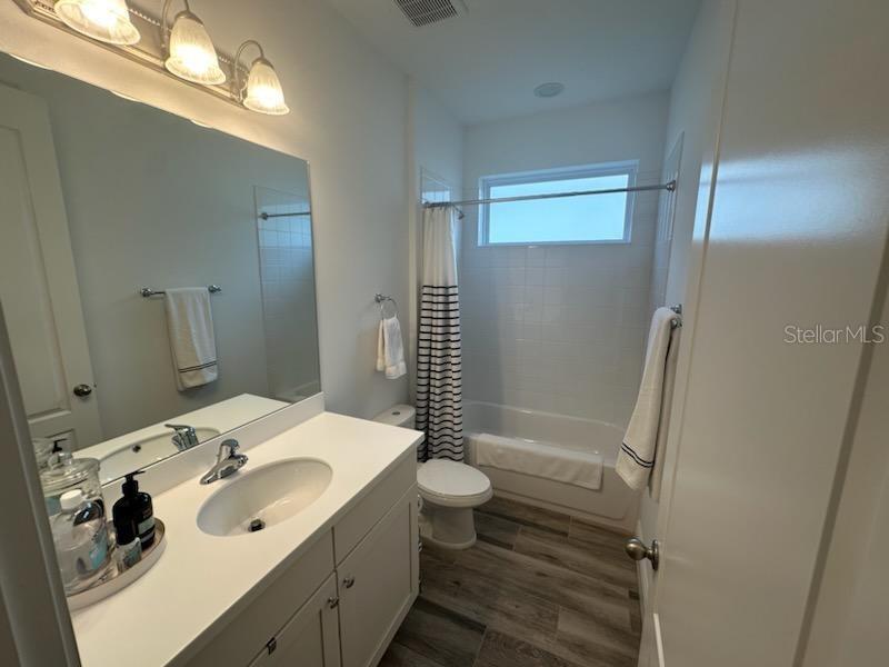 5262 Asher Ct Property Photo 9