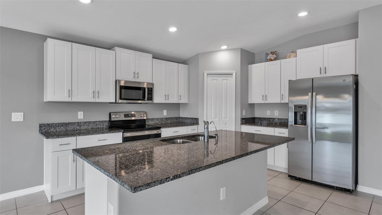 2790 Red Egret Dr Property Photo 8