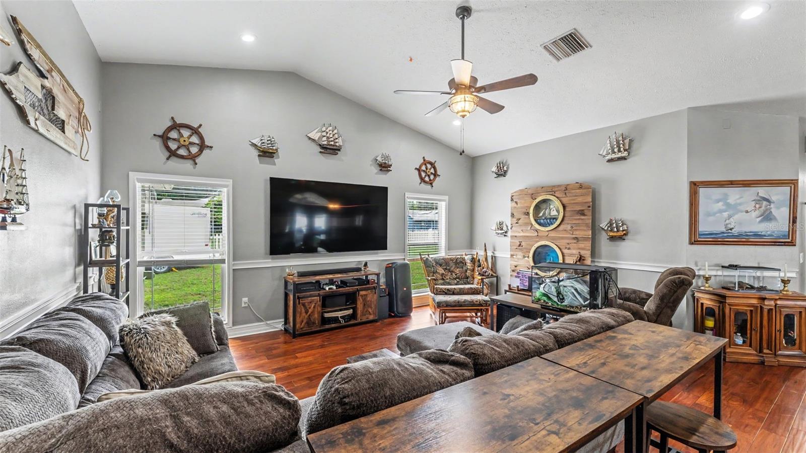 36225 Oak Knoll Loop Property Photo 3