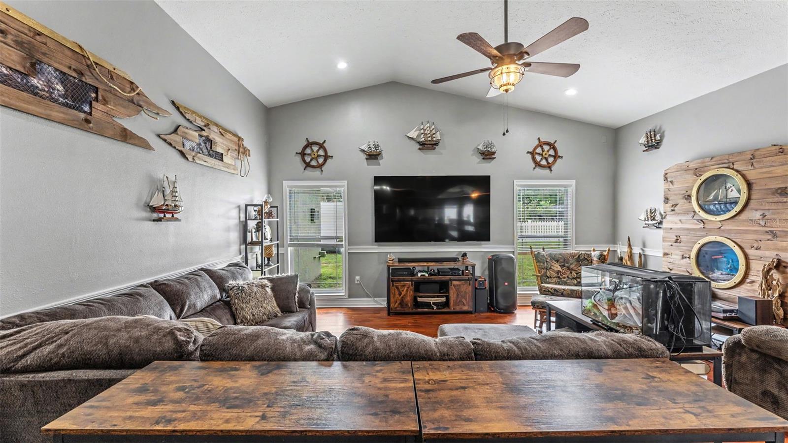 36225 Oak Knoll Loop Property Photo 4
