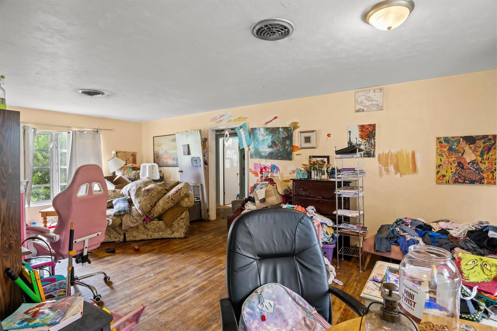 1022 W Marjorie St Property Photo 8