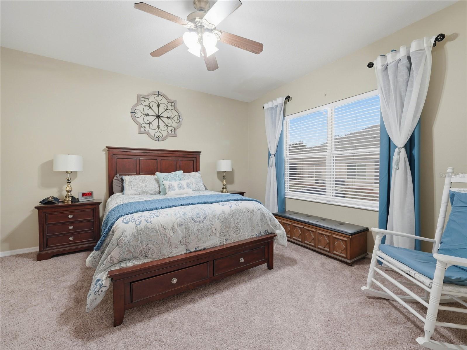 6936 Surrey Oak Dr Property Photo 11