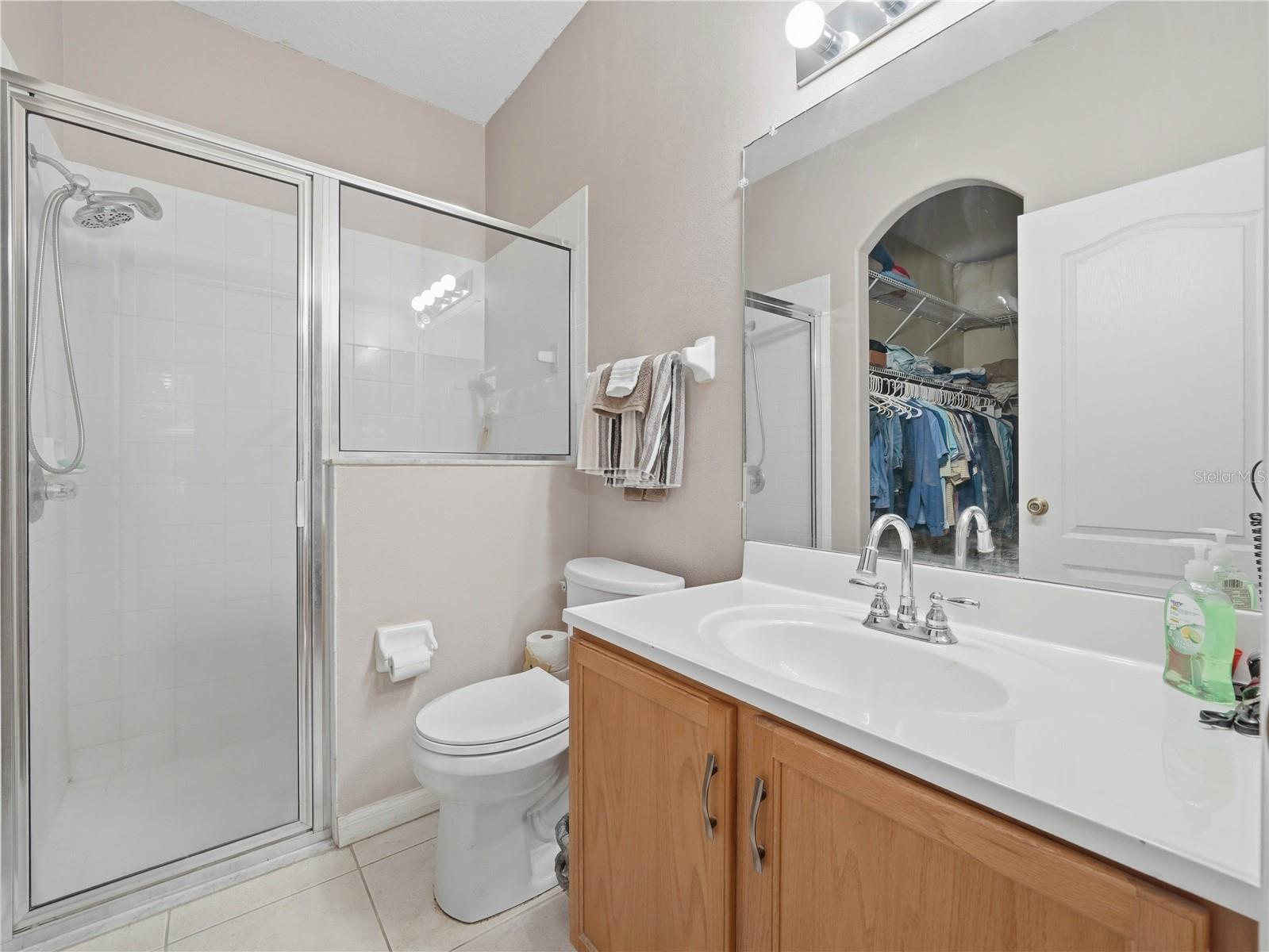 6936 Surrey Oak Dr Property Photo 13