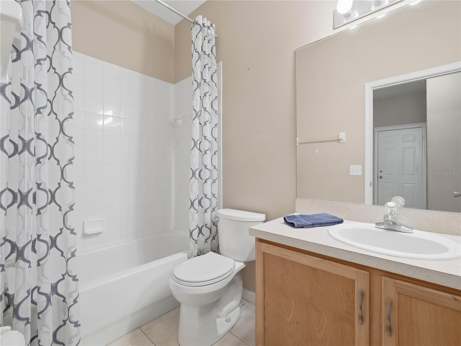 6936 Surrey Oak Dr Property Photo 19