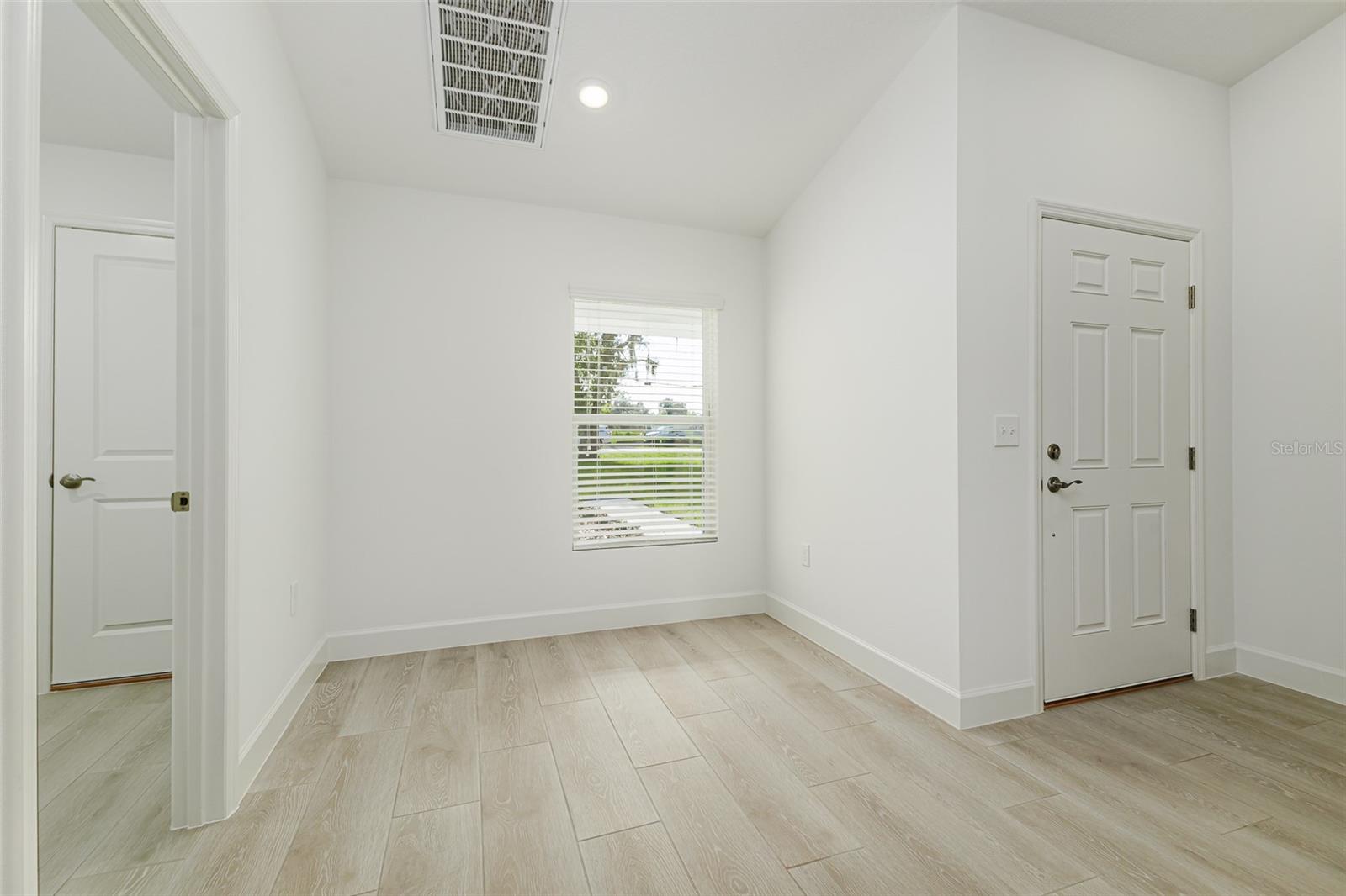 3036 Thornhill Rd Property Photo 6